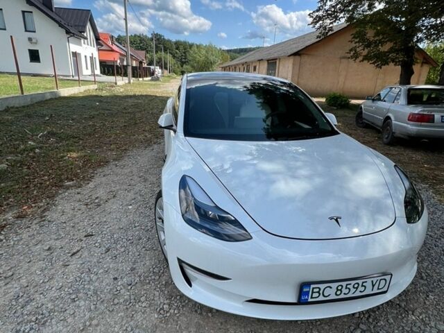 Белый Тесла Модель 3, объемом двигателя 0 л и пробегом 53 тыс. км за 24000 $, фото 2 на Automoto.ua