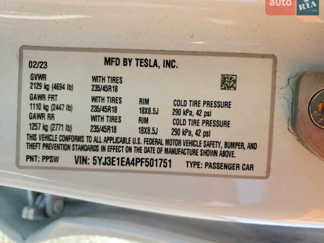 Білий Тесла Модель 3, об'ємом двигуна 0 л та пробігом 88 тис. км за 12700 $, фото 11 на Automoto.ua