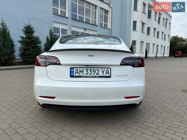 Білий Тесла Модель 3, об'ємом двигуна 0 л та пробігом 5 тис. км за 30900 $, фото 8 на Automoto.ua