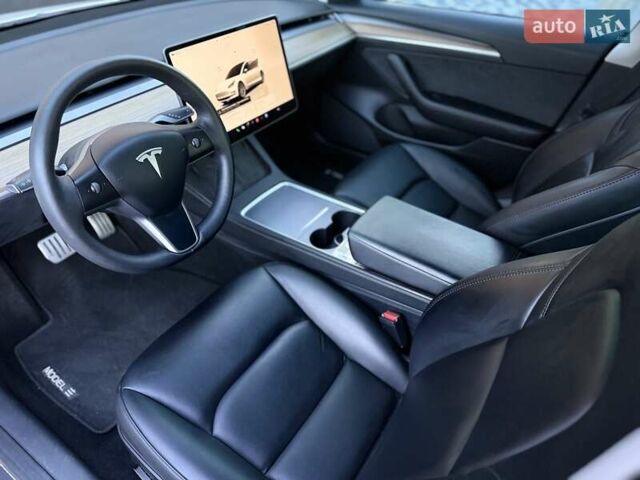 Білий Тесла Модель 3, об'ємом двигуна 0 л та пробігом 67 тис. км за 19999 $, фото 33 на Automoto.ua
