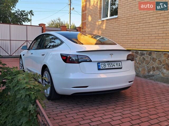 Белый Тесла Модель 3, объемом двигателя 0 л и пробегом 44 тыс. км за 22970 $, фото 5 на Automoto.ua
