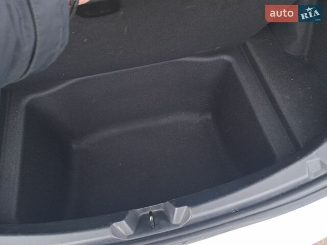 Білий Тесла Модель 3, об'ємом двигуна 0 л та пробігом 27 тис. км за 20950 $, фото 11 на Automoto.ua