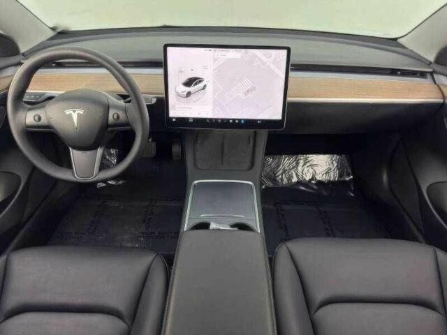 Білий Тесла Модель 3, об'ємом двигуна 0 л та пробігом 10 тис. км за 11000 $, фото 11 на Automoto.ua