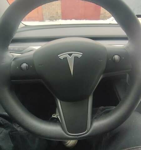 Белый Тесла Модель 3, объемом двигателя 0 л и пробегом 56 тыс. км за 18800 $, фото 4 на Automoto.ua
