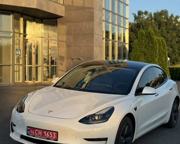 Белый Тесла Модель 3, объемом двигателя 0 л и пробегом 54 тыс. км за 22000 $, фото 13 на Automoto.ua