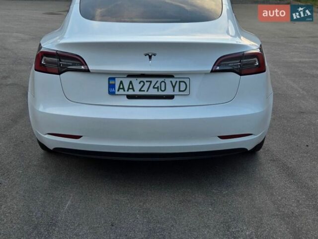 Белый Тесла Модель 3, объемом двигателя 0 л и пробегом 108 тыс. км за 18500 $, фото 1 на Automoto.ua