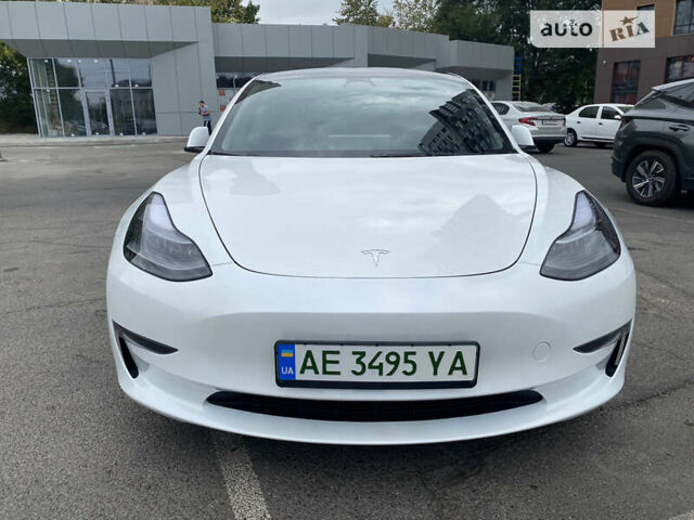 Білий Тесла Модель 3, об'ємом двигуна 0 л та пробігом 16 тис. км за 22300 $, фото 4 на Automoto.ua