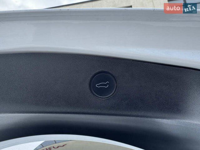 Белый Тесла Модель 3, объемом двигателя 0 л и пробегом 30 тыс. км за 23500 $, фото 40 на Automoto.ua