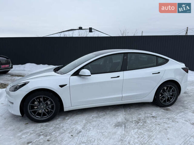 Белый Тесла Модель 3, объемом двигателя 0 л и пробегом 30 тыс. км за 19900 $, фото 34 на Automoto.ua
