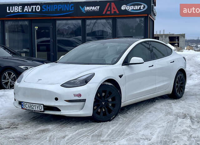 Білий Тесла Модель 3, об'ємом двигуна 0 л та пробігом 76 тис. км за 18800 $, фото 12 на Automoto.ua