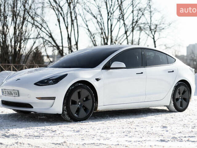 Білий Тесла Модель 3, об'ємом двигуна 0 л та пробігом 57 тис. км за 21300 $, фото 8 на Automoto.ua