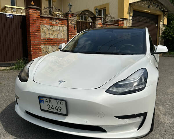 Білий Тесла Модель 3, об'ємом двигуна 0 л та пробігом 32 тис. км за 20300 $, фото 7 на Automoto.ua