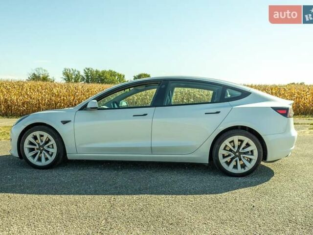 Белый Тесла Модель 3, объемом двигателя 0 л и пробегом 15 тыс. км за 17900 $, фото 1 на Automoto.ua