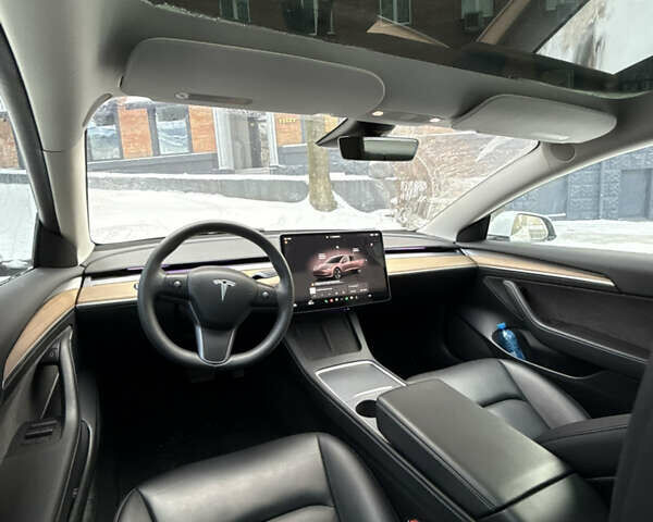 Білий Тесла Модель 3, об'ємом двигуна 0 л та пробігом 18 тис. км за 21500 $, фото 18 на Automoto.ua