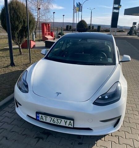 Белый Тесла Модель 3, объемом двигателя 0 л и пробегом 86 тыс. км за 17500 $, фото 2 на Automoto.ua