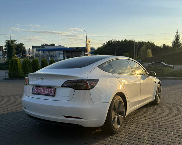Белый Тесла Модель 3, объемом двигателя 0 л и пробегом 54 тыс. км за 22000 $, фото 9 на Automoto.ua
