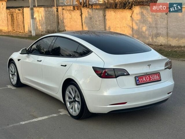 Белый Тесла Модель 3, объемом двигателя 0 л и пробегом 80 тыс. км за 18499 $, фото 6 на Automoto.ua