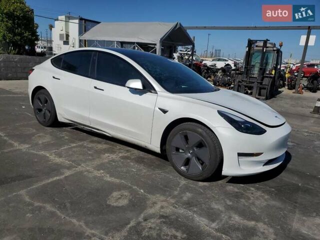Белый Тесла Модель 3, объемом двигателя 0 л и пробегом 42 тыс. км за 11200 $, фото 1 на Automoto.ua