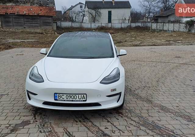 Белый Тесла Модель 3, объемом двигателя 0 л и пробегом 41 тыс. км за 26900 $, фото 13 на Automoto.ua