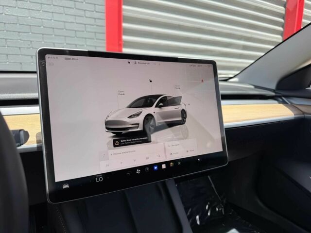 Білий Тесла Модель 3, об'ємом двигуна 0 л та пробігом 19 тис. км за 8898 $, фото 7 на Automoto.ua