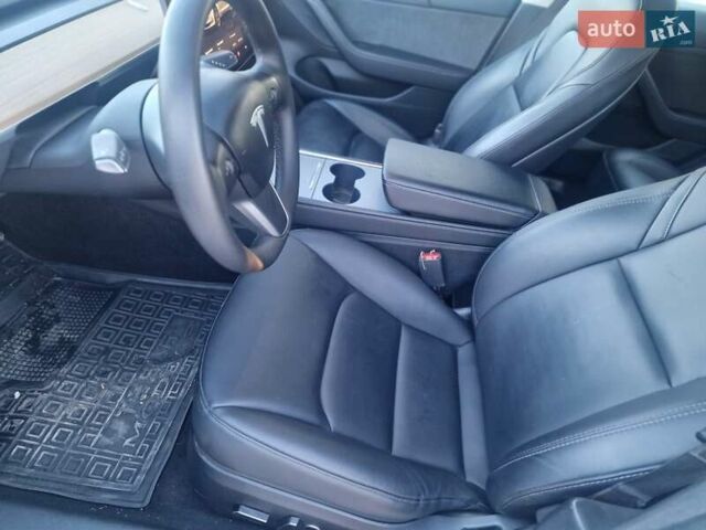Белый Тесла Модель 3, объемом двигателя 0 л и пробегом 34 тыс. км за 18800 $, фото 13 на Automoto.ua