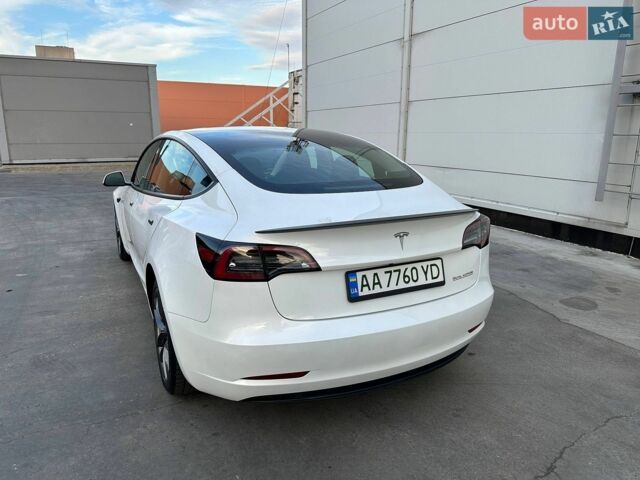 Білий Тесла Модель 3, об'ємом двигуна 0 л та пробігом 45 тис. км за 24899 $, фото 11 на Automoto.ua