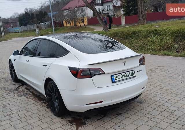 Белый Тесла Модель 3, объемом двигателя 0 л и пробегом 41 тыс. км за 26900 $, фото 2 на Automoto.ua