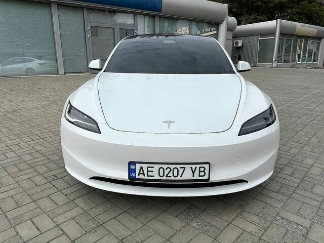 Білий Тесла Модель 3, об'ємом двигуна 0 л та пробігом 56 тис. км за 33500 $, фото 9 на Automoto.ua