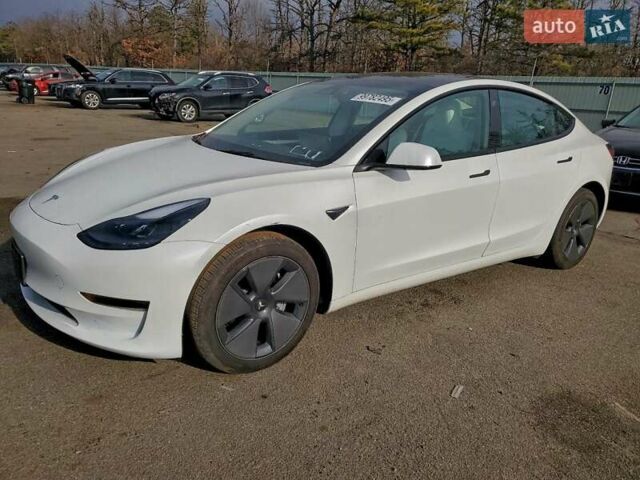 Білий Тесла Модель 3, об'ємом двигуна 0 л та пробігом 20 тис. км за 12900 $, фото 1 на Automoto.ua