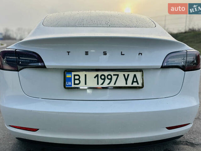 Білий Тесла Модель 3, об'ємом двигуна 0 л та пробігом 39 тис. км за 21990 $, фото 7 на Automoto.ua