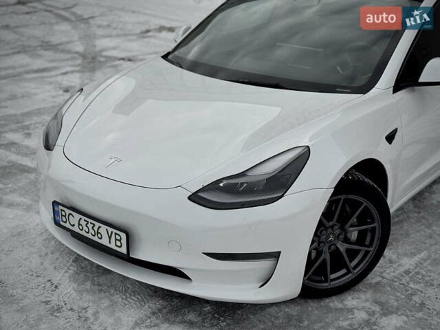 Белый Тесла Модель 3, объемом двигателя 0 л и пробегом 30 тыс. км за 23500 $, фото 21 на Automoto.ua