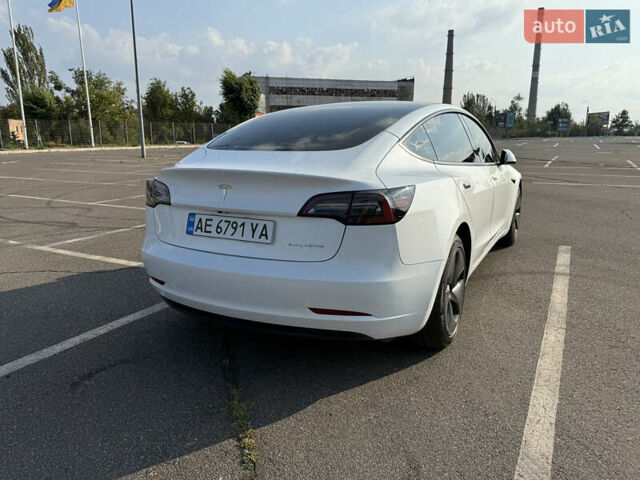Белый Тесла Модель 3, объемом двигателя 0 л и пробегом 34 тыс. км за 25000 $, фото 11 на Automoto.ua