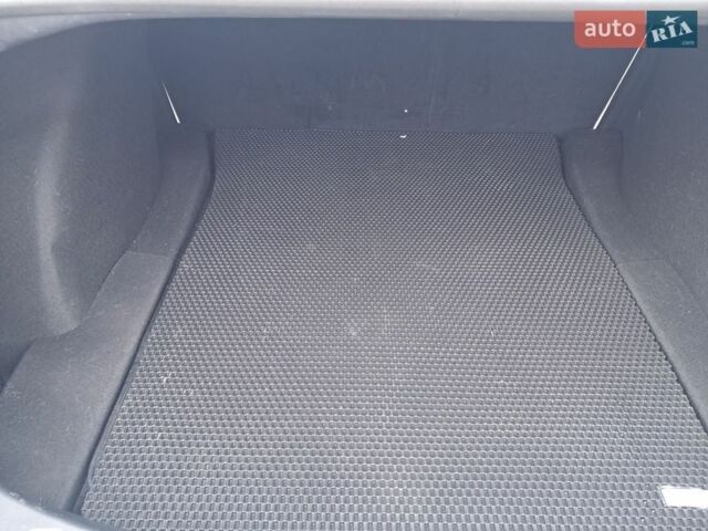 Білий Тесла Модель 3, об'ємом двигуна 0 л та пробігом 27 тис. км за 20950 $, фото 13 на Automoto.ua