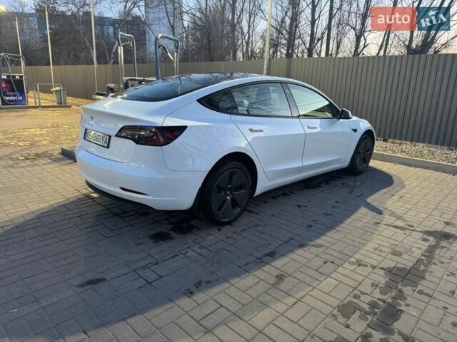 Белый Тесла Модель 3, объемом двигателя 0 л и пробегом 50 тыс. км за 20700 $, фото 8 на Automoto.ua