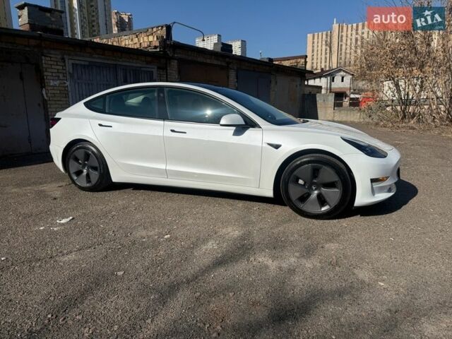 Белый Тесла Модель 3, объемом двигателя 0 л и пробегом 93 тыс. км за 18900 $, фото 19 на Automoto.ua