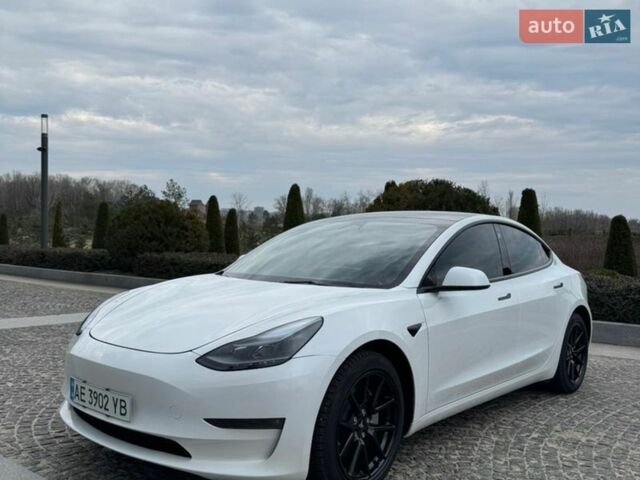 Белый Тесла Модель 3, объемом двигателя 0 л и пробегом 35 тыс. км за 21000 $, фото 3 на Automoto.ua