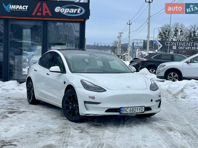 Білий Тесла Модель 3, об'ємом двигуна 0 л та пробігом 76 тис. км за 18800 $, фото 3 на Automoto.ua