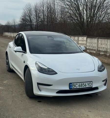Білий Тесла Модель 3, об'ємом двигуна 0 л та пробігом 40 тис. км за 19999 $, фото 5 на Automoto.ua