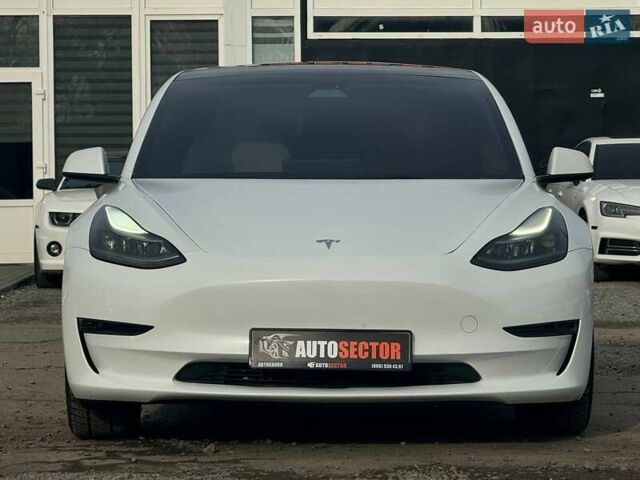 Белый Тесла Модель 3, объемом двигателя 0 л и пробегом 18 тыс. км за 21500 $, фото 5 на Automoto.ua
