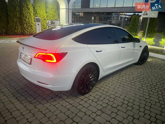 Білий Тесла Модель 3, об'ємом двигуна 0 л та пробігом 70 тис. км за 21500 $, фото 7 на Automoto.ua