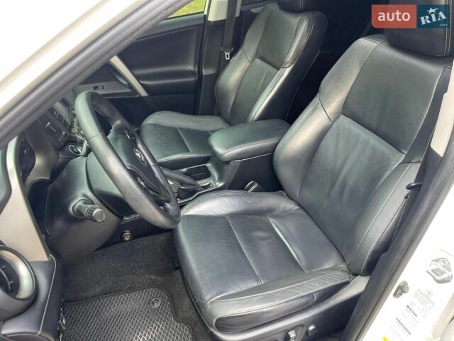 Белый Тесла Модель 3, объемом двигателя 0 л и пробегом 32 тыс. км за 14544 $, фото 10 на Automoto.ua