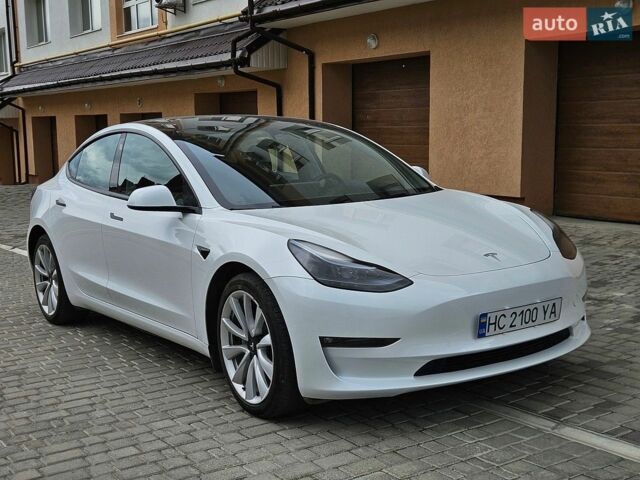 Белый Тесла Модель 3, объемом двигателя 0 л и пробегом 29 тыс. км за 22000 $, фото 3 на Automoto.ua