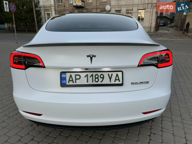 Білий Тесла Модель 3, об'ємом двигуна 0 л та пробігом 38 тис. км за 28000 $, фото 5 на Automoto.ua