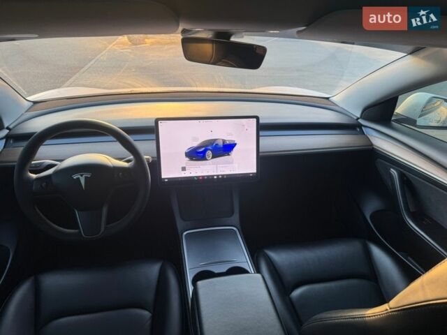 Белый Тесла Модель 3, объемом двигателя 0 л и пробегом 80 тыс. км за 18499 $, фото 18 на Automoto.ua