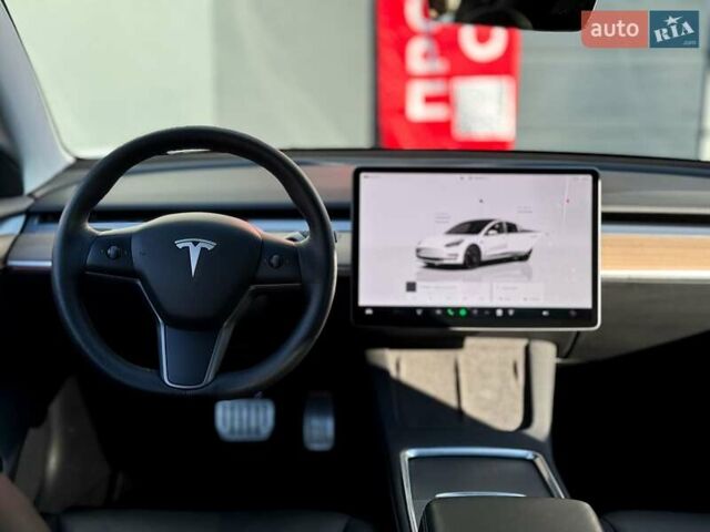 Белый Тесла Модель 3, объемом двигателя 0 л и пробегом 35 тыс. км за 27999 $, фото 17 на Automoto.ua