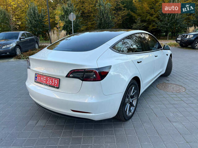 Білий Тесла Модель 3, об'ємом двигуна 0 л та пробігом 52 тис. км за 21000 $, фото 4 на Automoto.ua