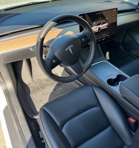Білий Тесла Модель 3, об'ємом двигуна 0 л та пробігом 55 тис. км за 21000 $, фото 18 на Automoto.ua