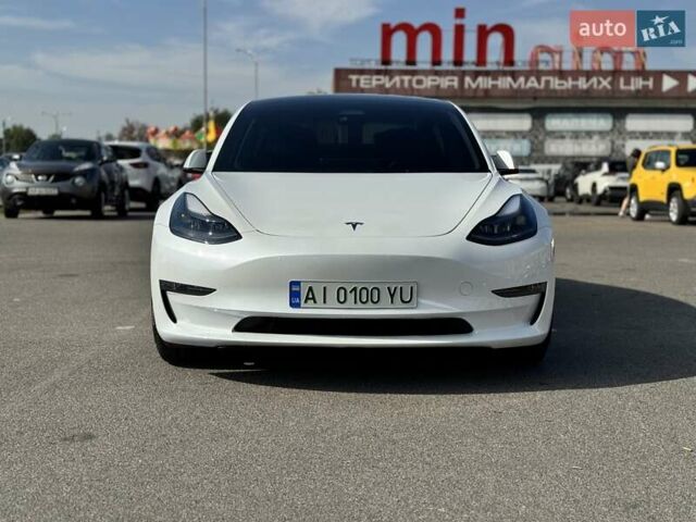 Білий Тесла Модель 3, об'ємом двигуна 0 л та пробігом 32 тис. км за 28000 $, фото 4 на Automoto.ua