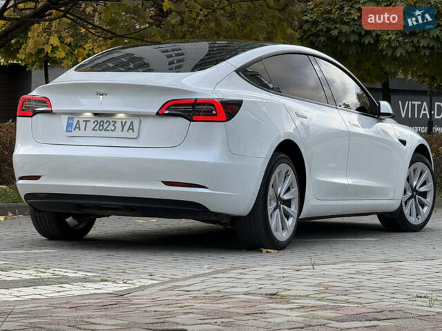 Белый Тесла Модель 3, объемом двигателя 0 л и пробегом 33 тыс. км за 24999 $, фото 17 на Automoto.ua