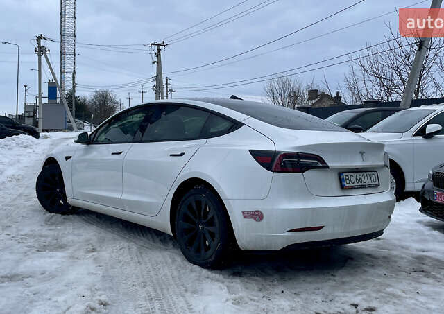 Білий Тесла Модель 3, об'ємом двигуна 0 л та пробігом 76 тис. км за 18800 $, фото 7 на Automoto.ua